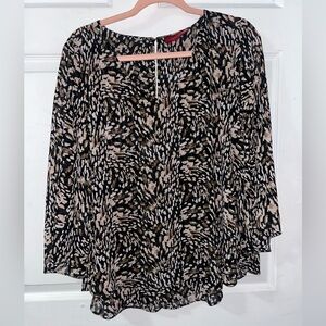 NEW Jennifer Lopez Asymmetrical Black and Cream Blouse
